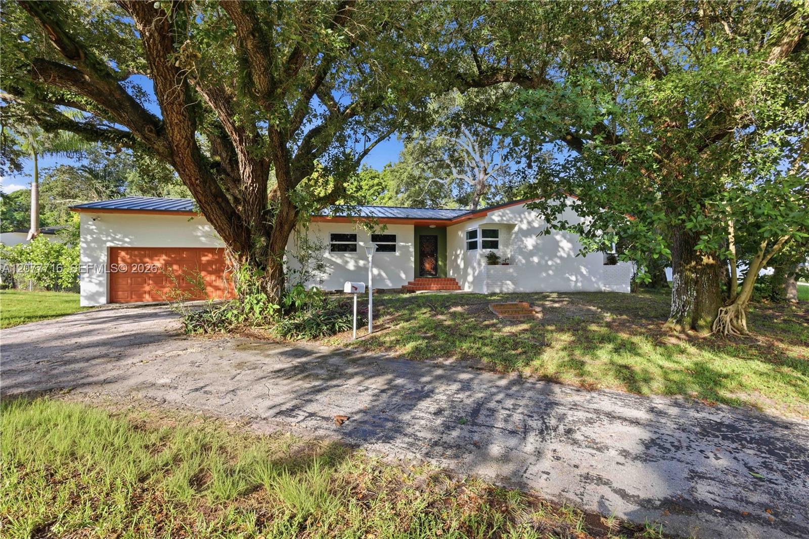 13040 N Miami Avenue Property Photo 1