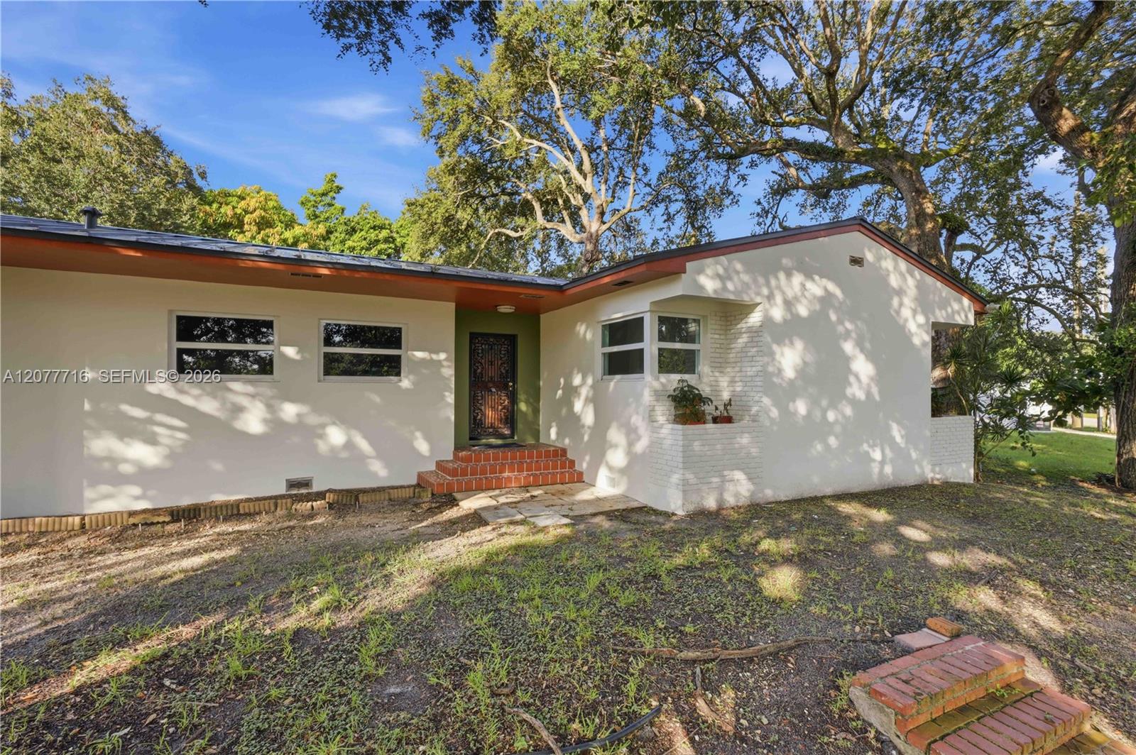 13040 N Miami Avenue Property Photo 2