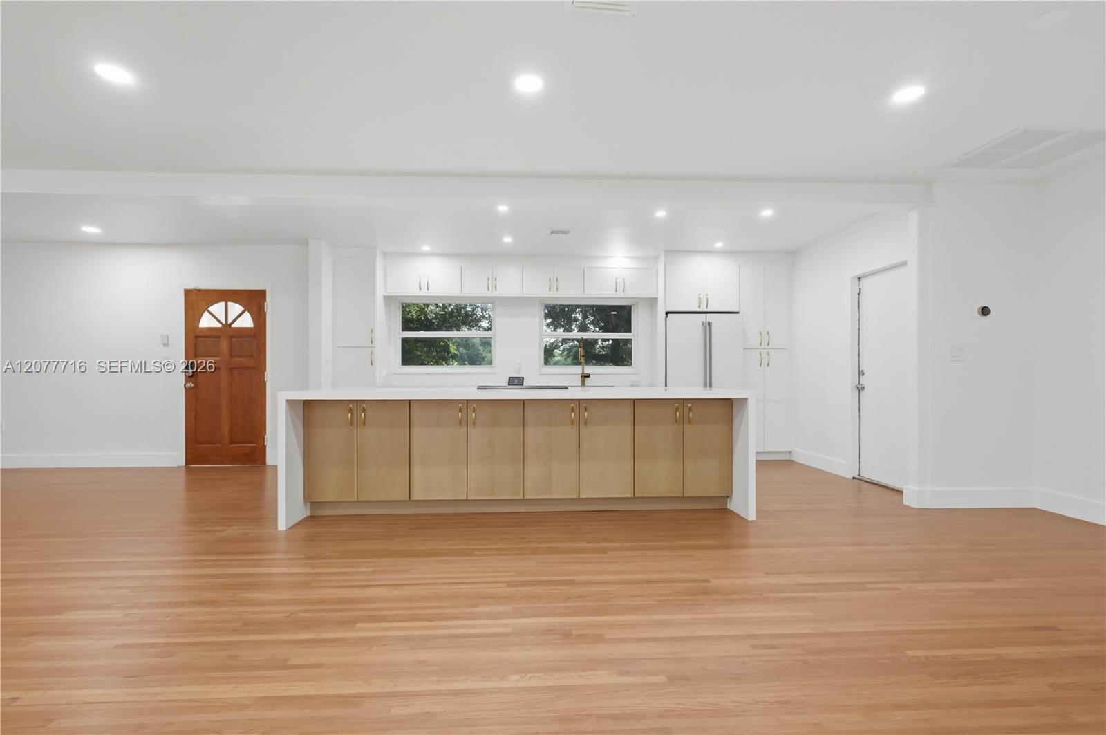 13040 N Miami Avenue Property Photo 4