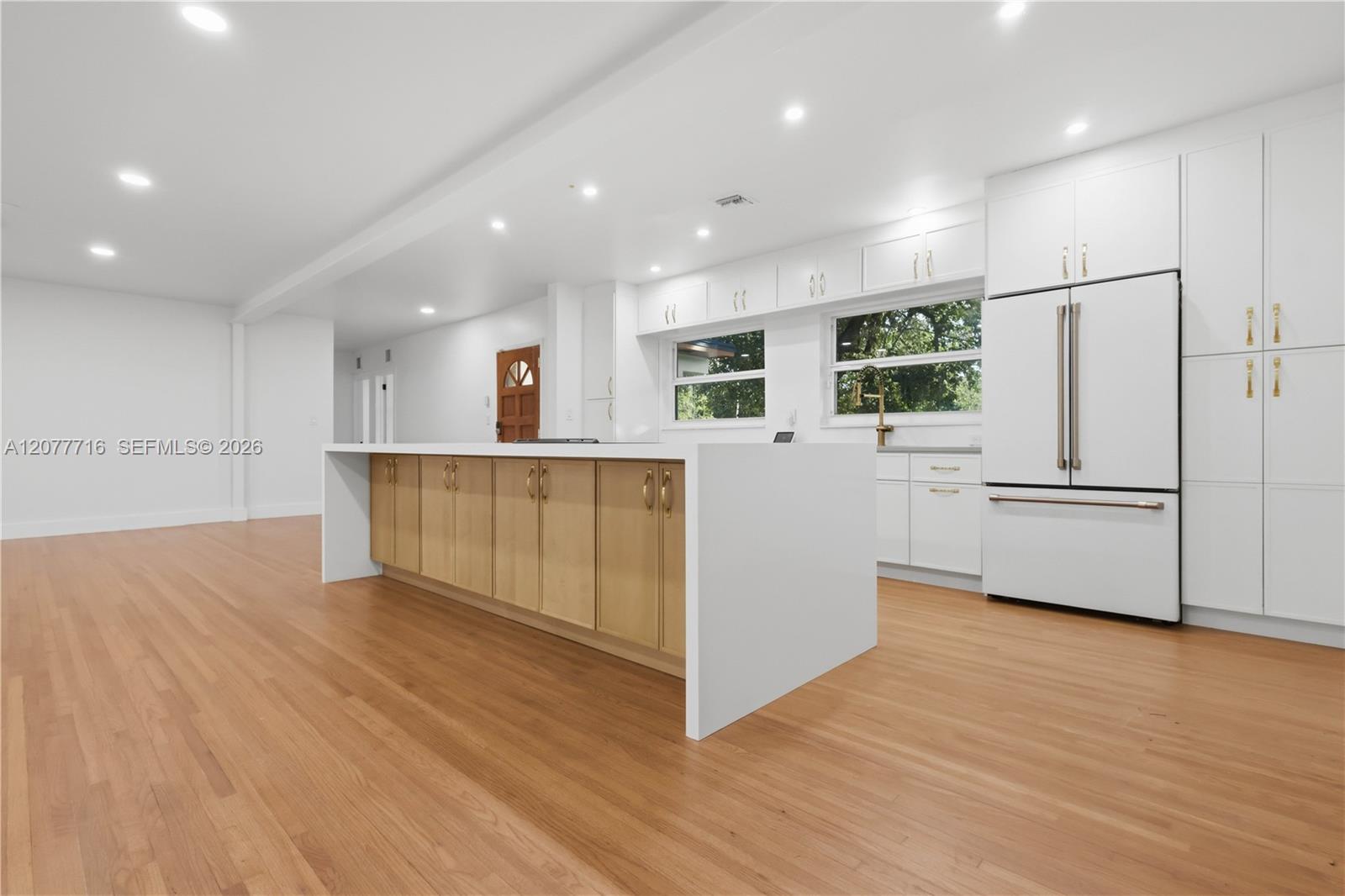 13040 N Miami Avenue Property Photo 5