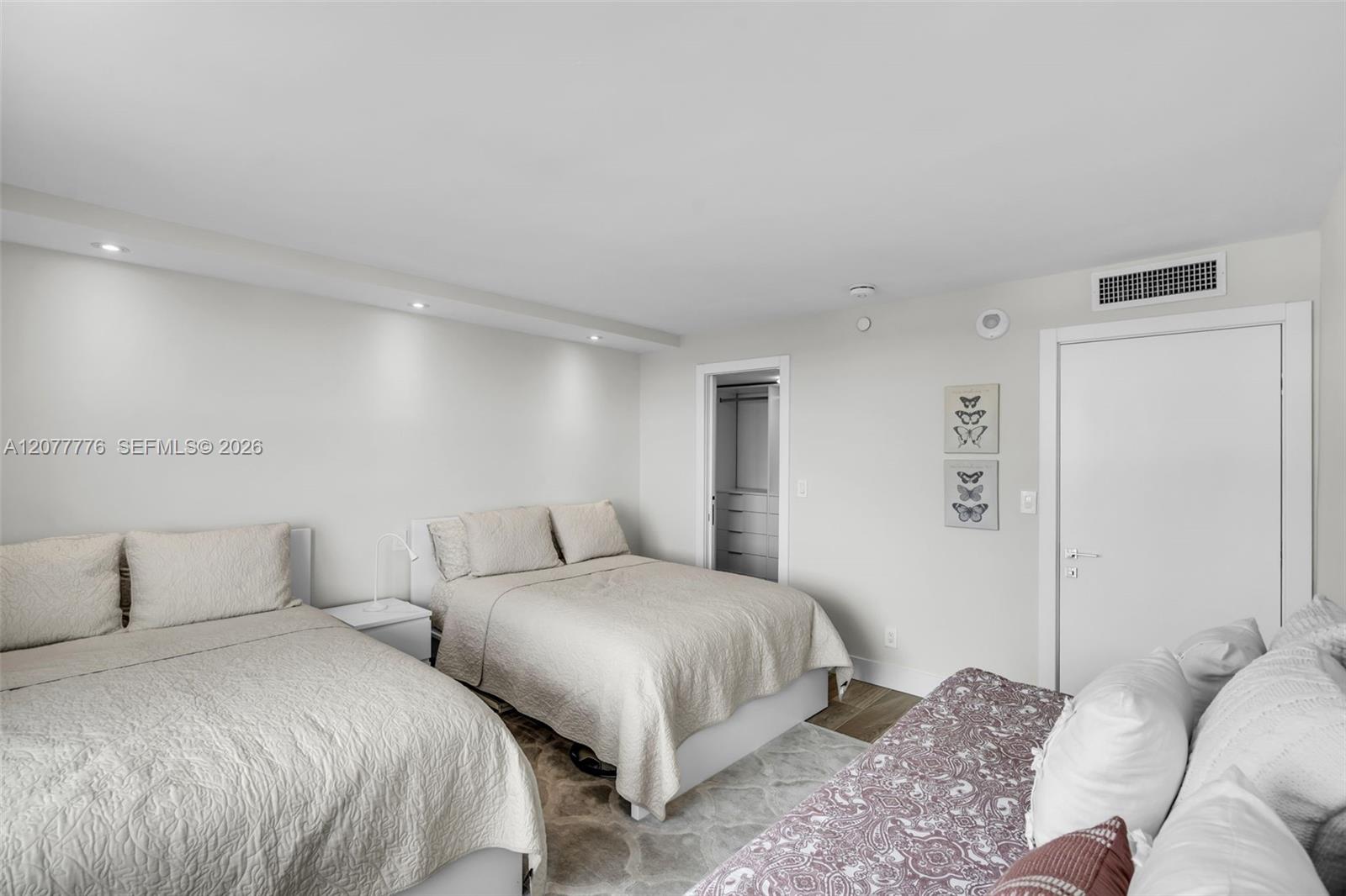 607 Ocean Drive 10k Property Photo 22