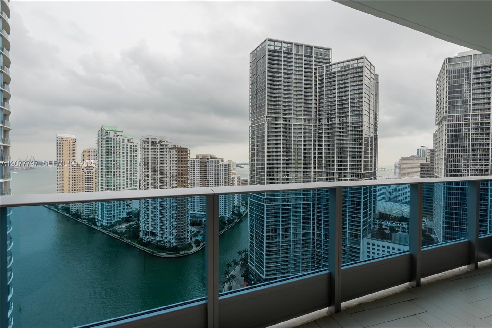200 Biscayne Boulevard Way 3305 Property Photo 1