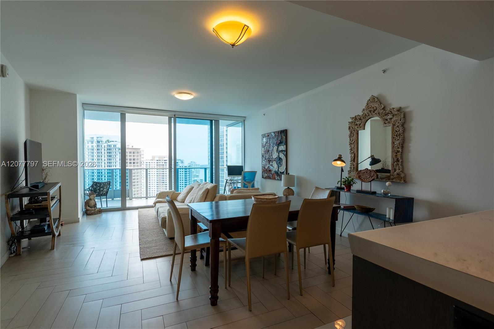 200 Biscayne Boulevard Way 3305 Property Photo 6