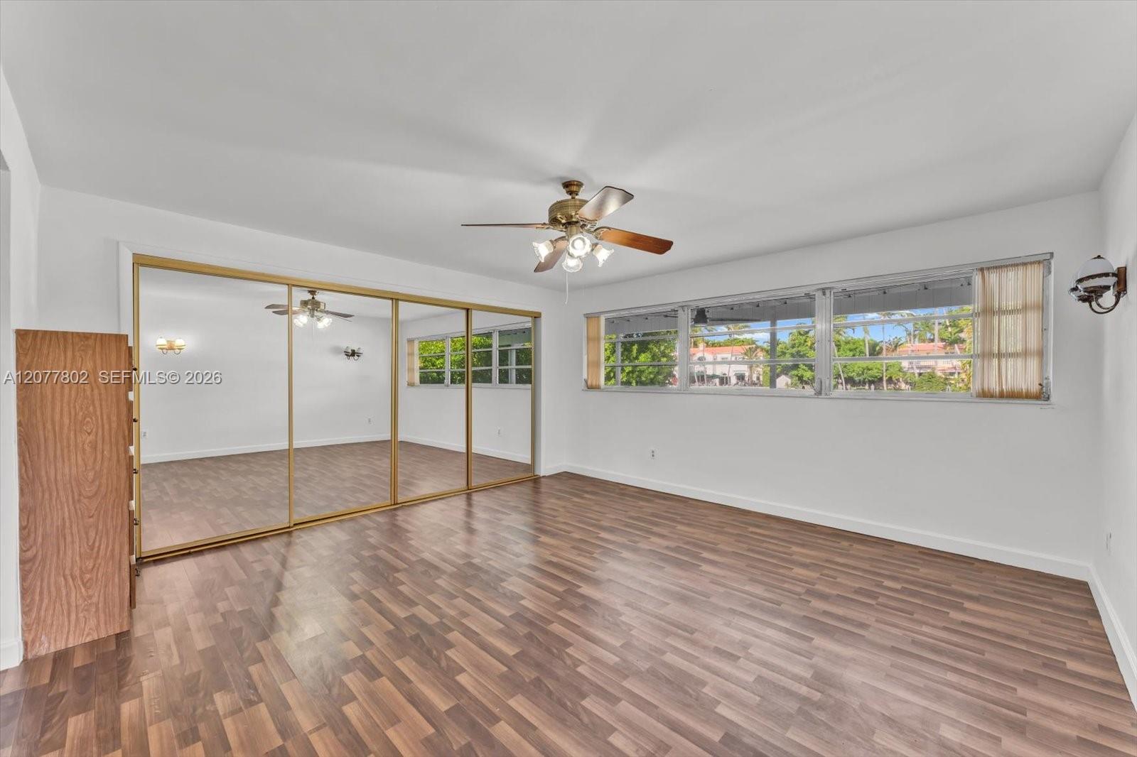 4560 Prairie Avenue Property Photo 13