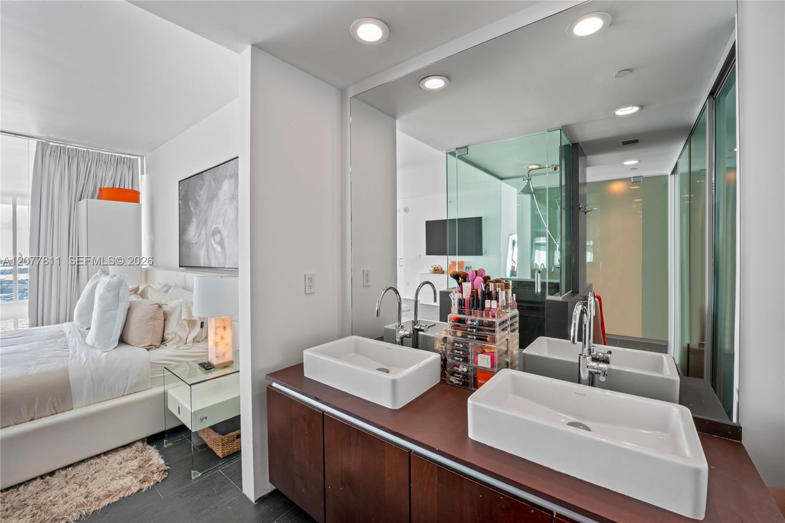 1040 Biscayne Boulevard 3203 Property Photo 29