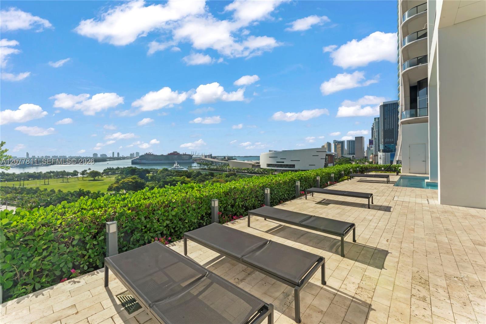 1040 Biscayne Boulevard 3203 Property Photo 34