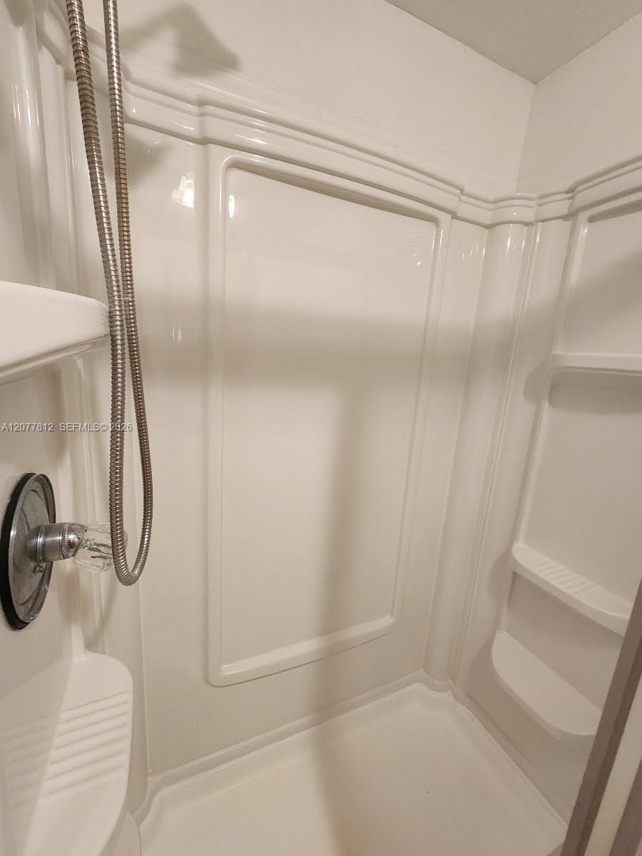 4222 Hibiscus Circle House Property Photo 8