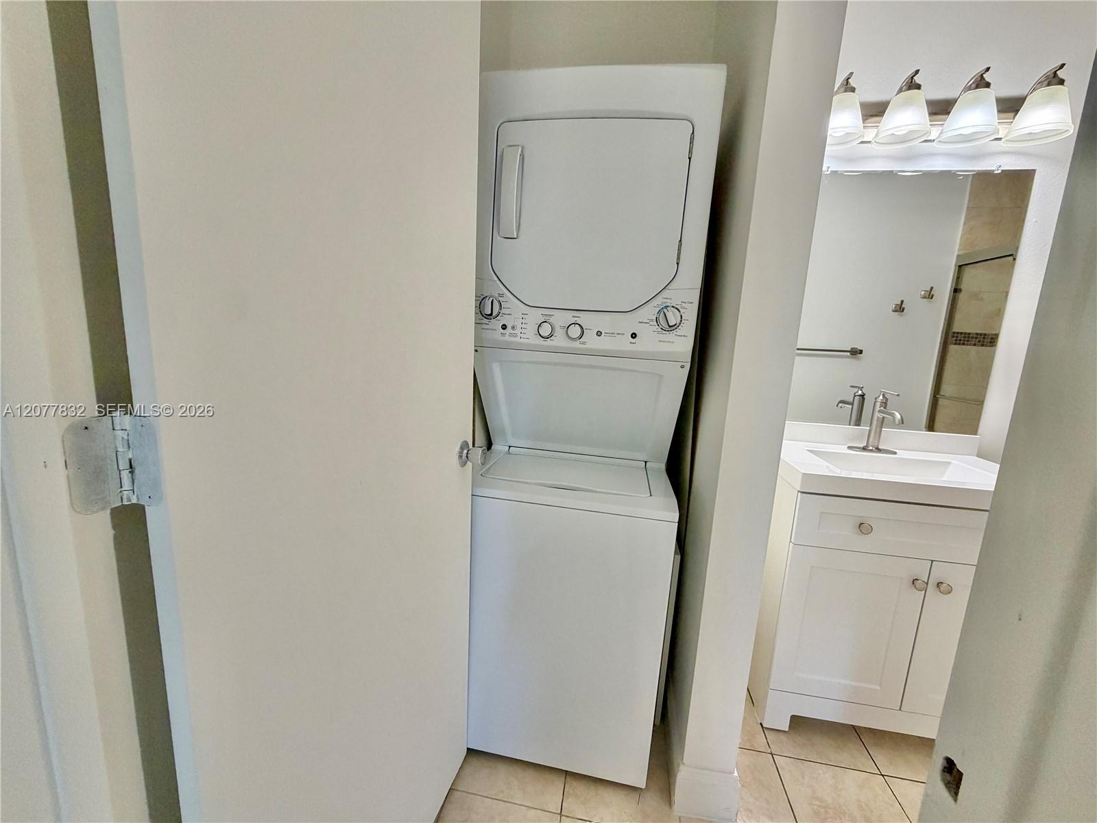 4920 Nw 79th Avenue 313 Property Photo 18