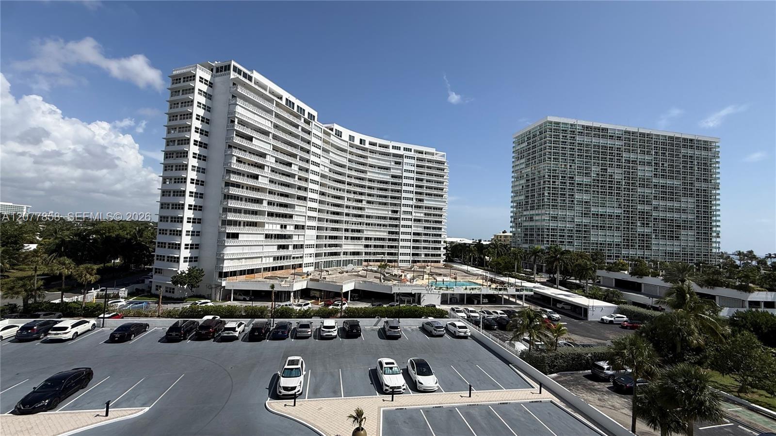2100 S Ocean Drive 5b Property Photo 2