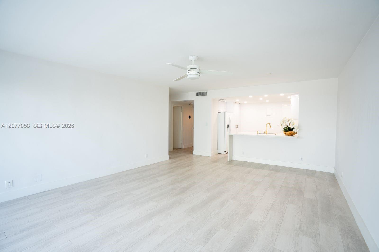 2100 S Ocean Drive 5b Property Photo 17