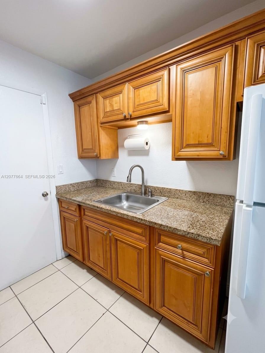A12077864 Property Photo 4