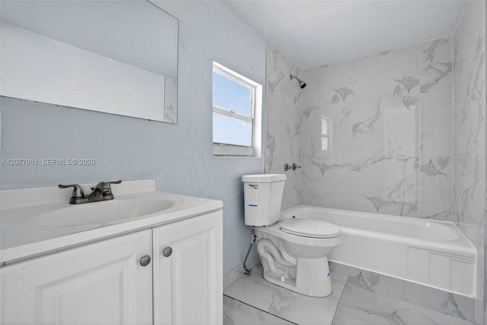 A12077881 Property Photo 23