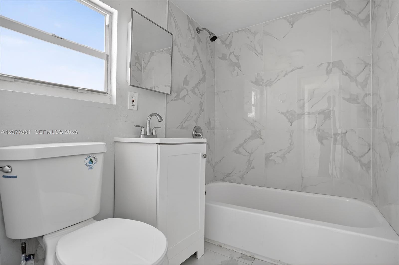 A12077881 Property Photo 25