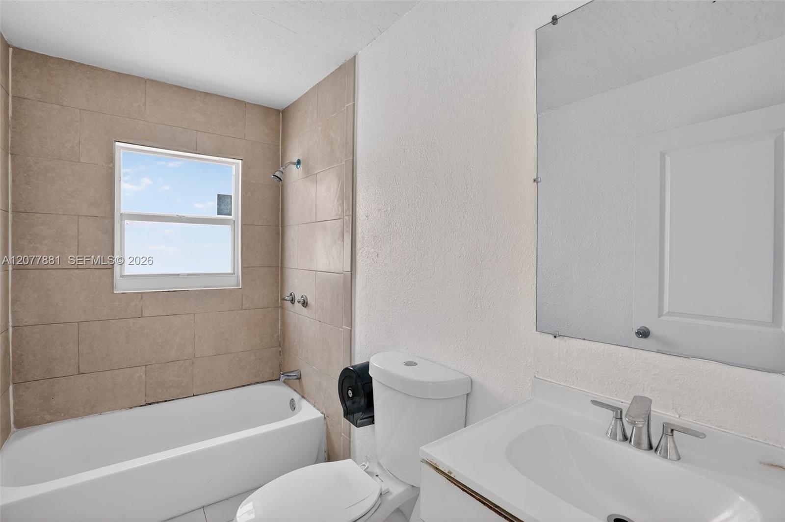 A12077881 Property Photo 35
