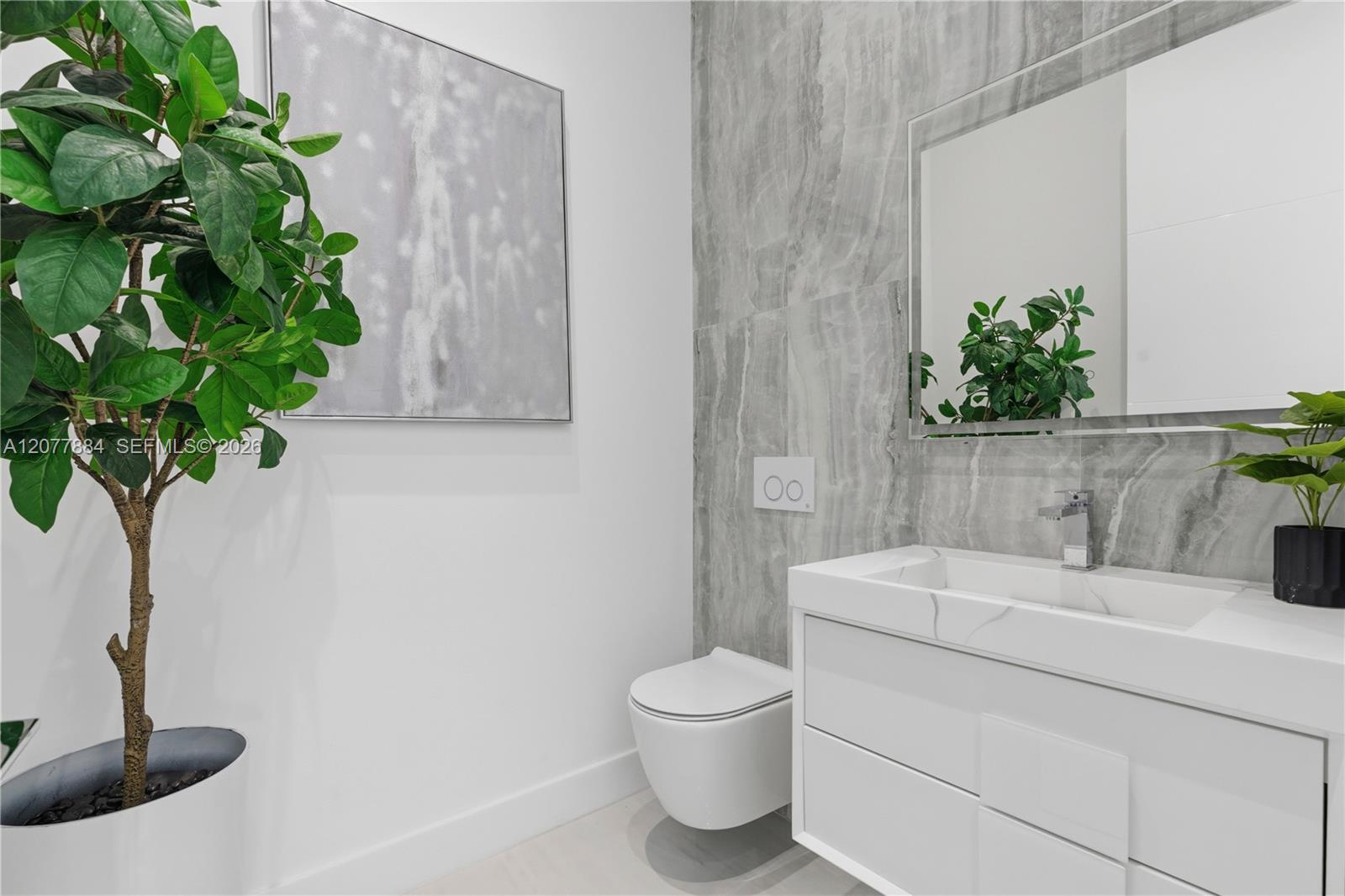301 190th Street Property Photo 28
