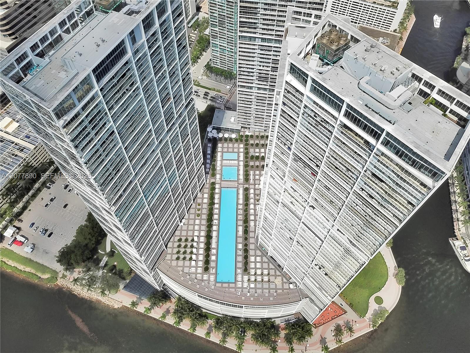495 Brickell Avenue 2707 Property Photo 1