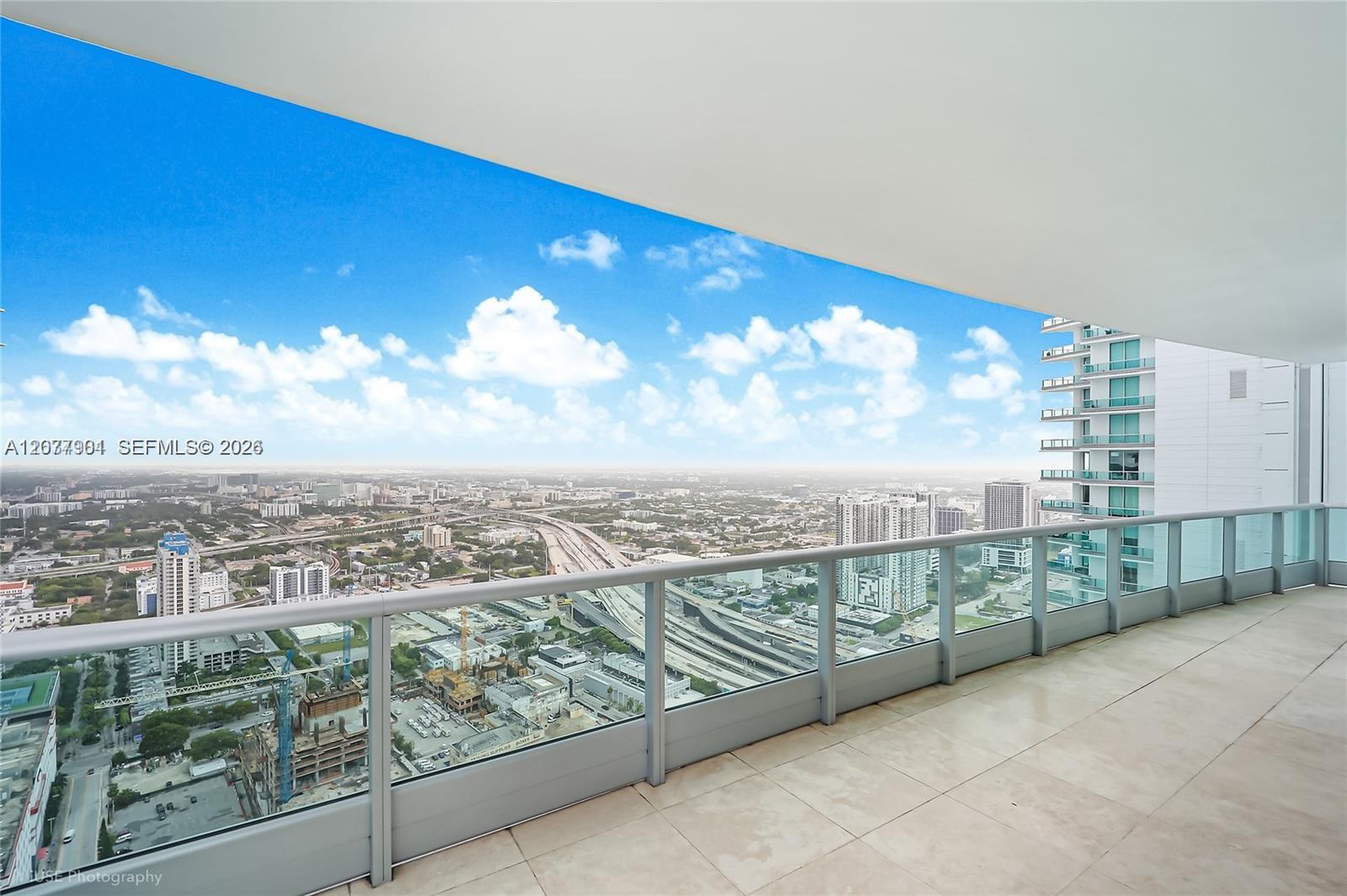 900 Biscayne Boulevard 5001 Property Photo 2