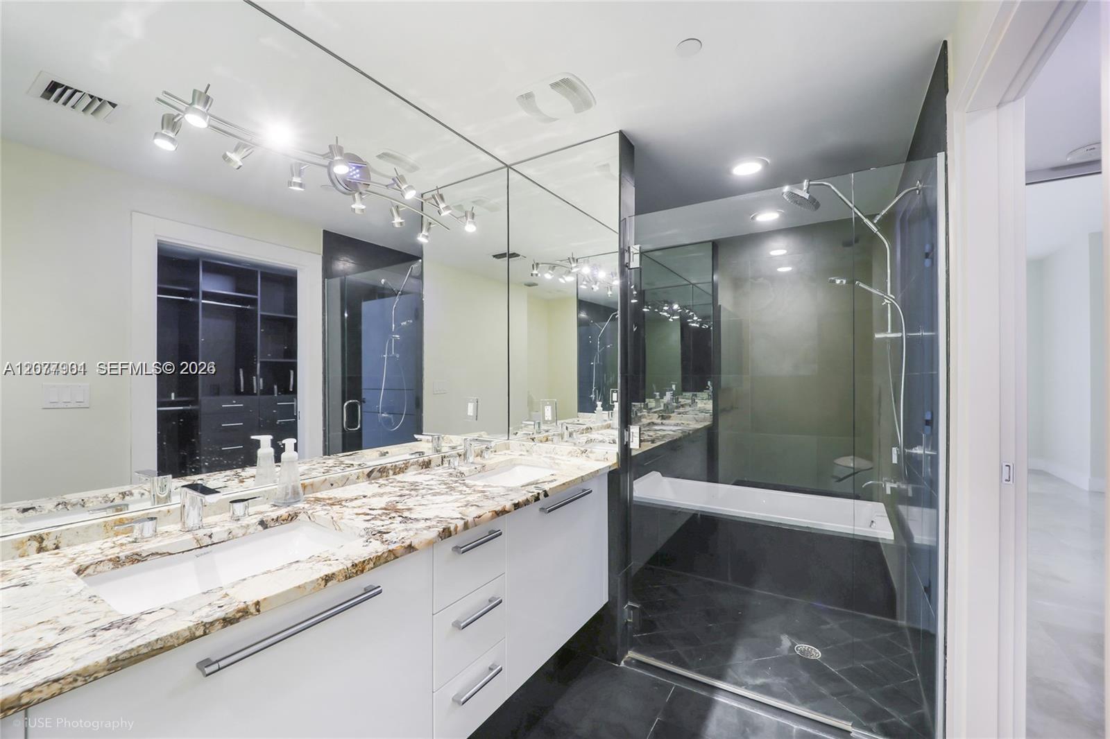 900 Biscayne Boulevard 5001 Property Photo 11