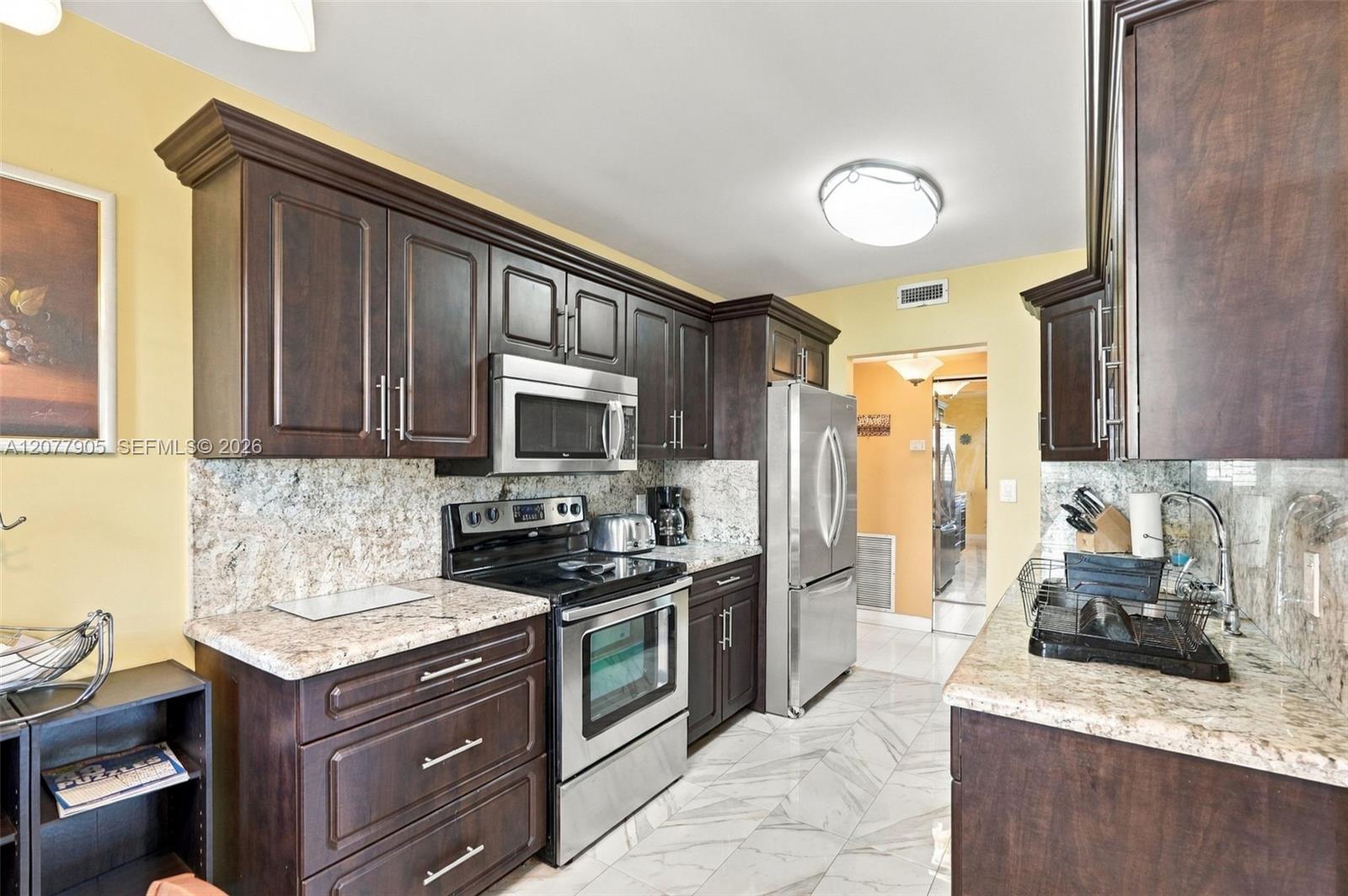 3800 Hillcrest Drive 412 Property Photo 12