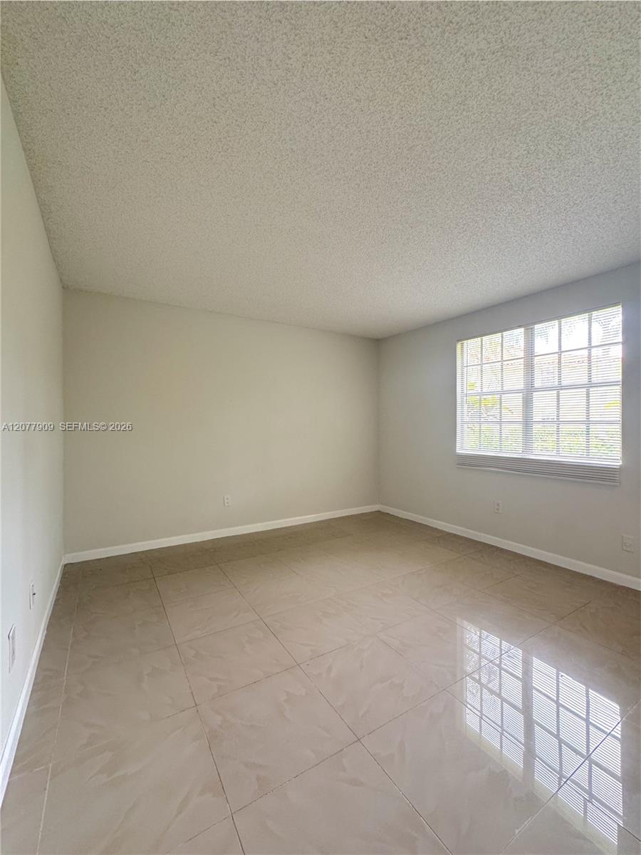 1265 Sw 46th Avenue 2201 Property Photo 13