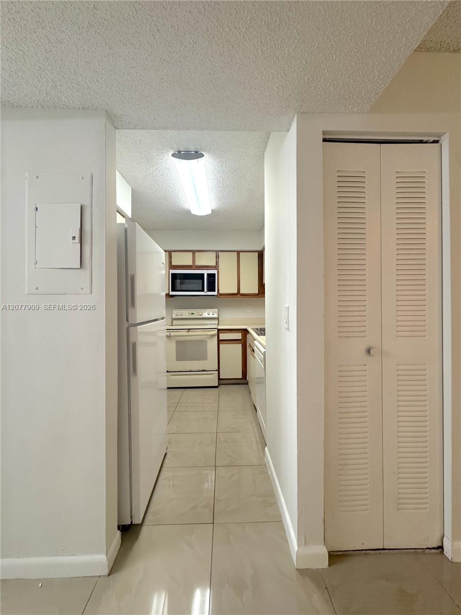 1265 Sw 46th Avenue 2201 Property Photo 14