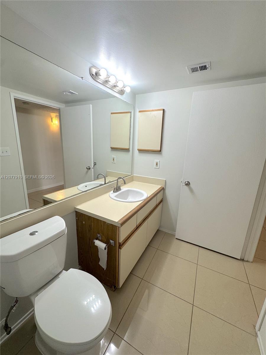 3280 Coral Lake Lane 3280 Property Photo 8