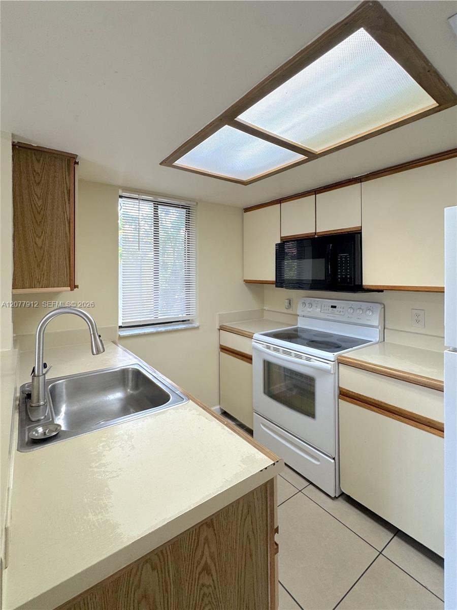 3287 Coral Lake Drive 3287 Property Photo 3