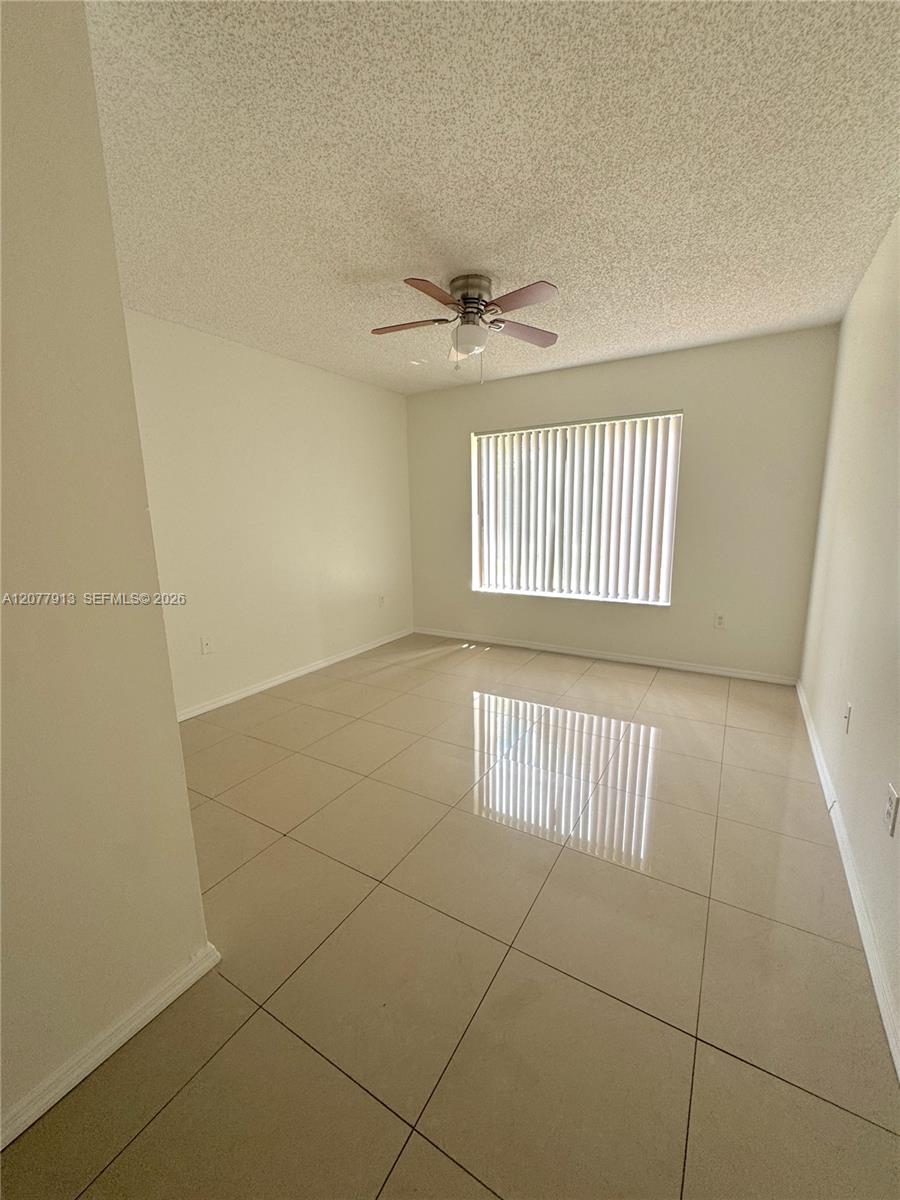 3252 Coral Lake Lane 3252 Property Photo 6