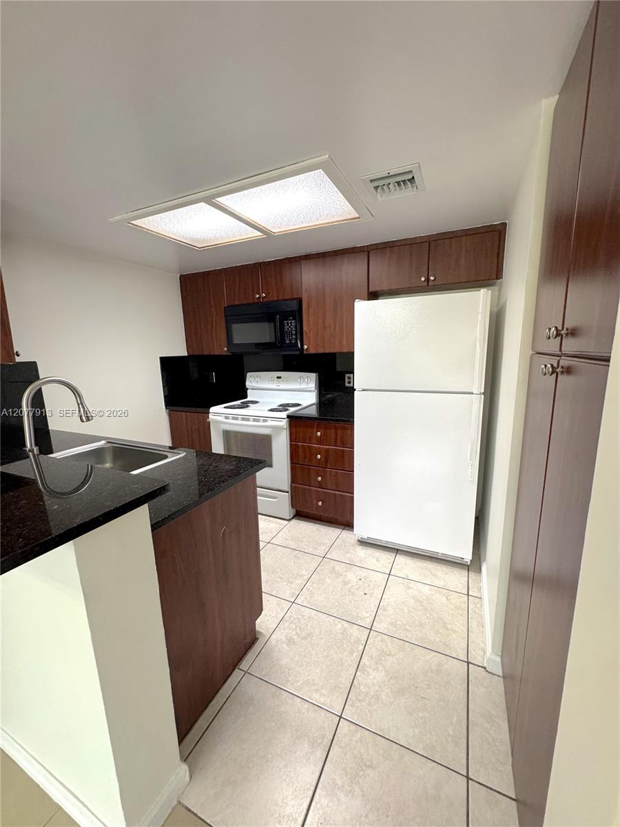 3252 Coral Lake Lane 3252 Property Photo 13