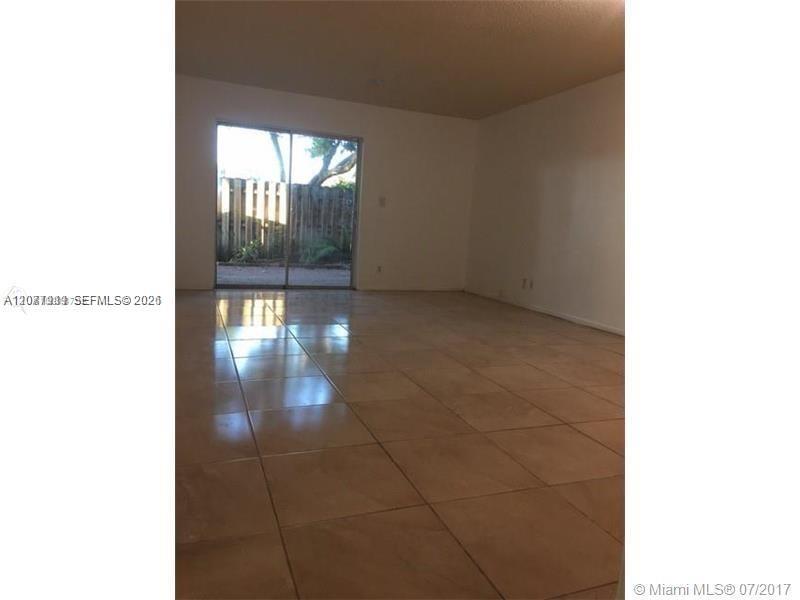 6720 Nova Drive 101-8 Property Photo 3