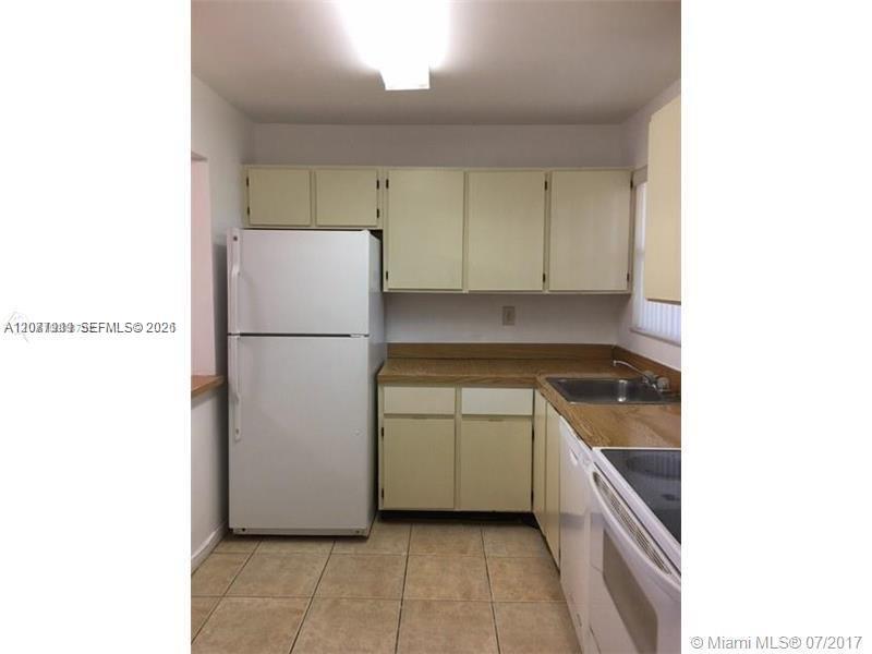6720 Nova Drive 101-8 Property Photo 5