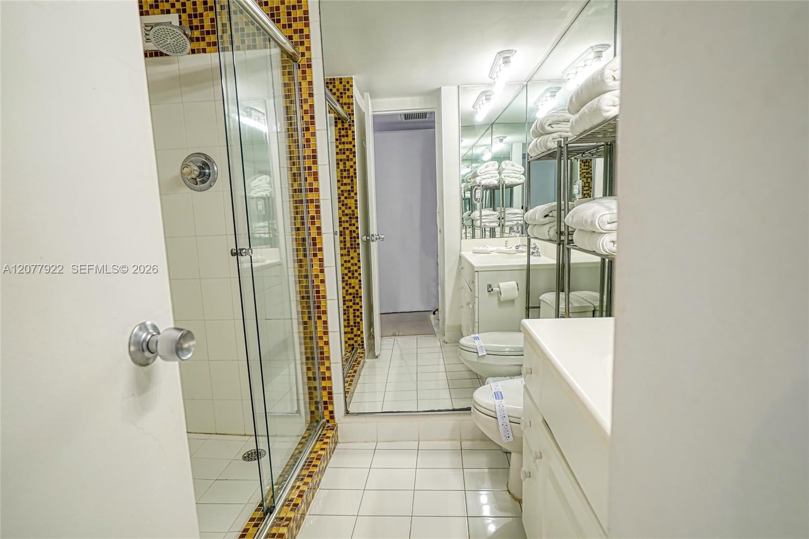 5161 Collins Avenue 1101 Property Photo 11