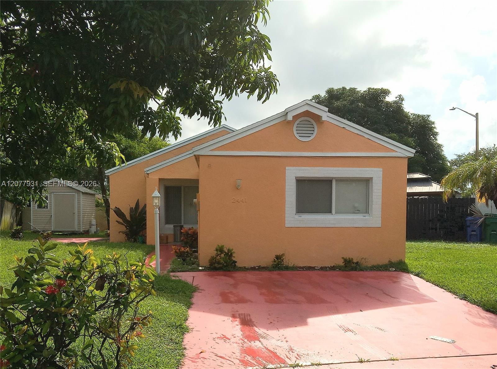 2441 Sw 85th Terrace 2441 Property Photo 2