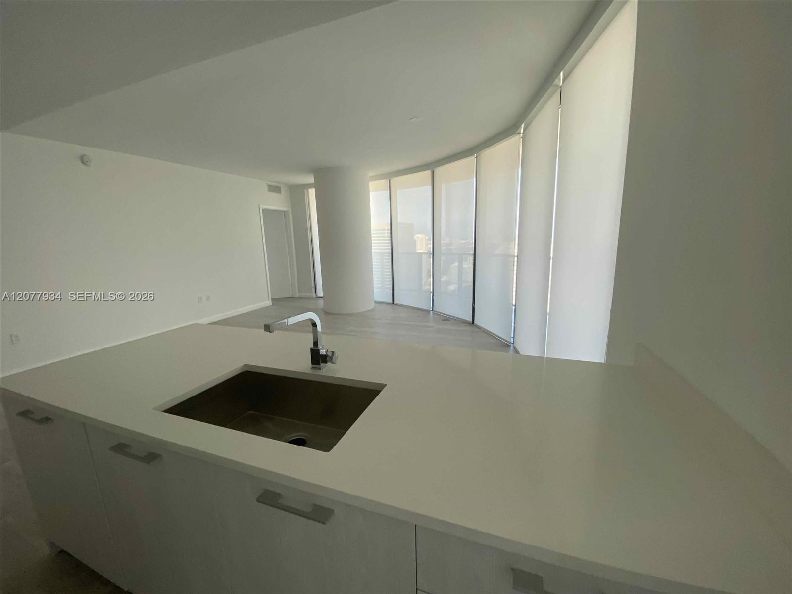 45 Sw 9th Street 3703 Property Photo 14