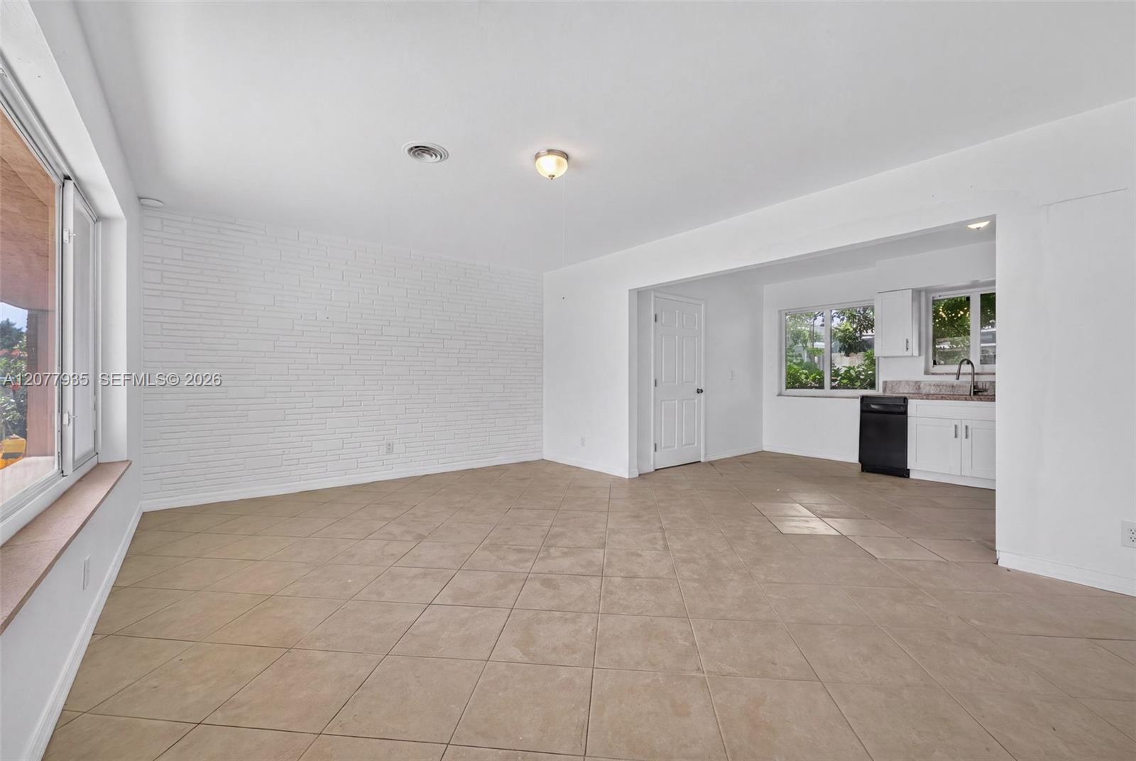 2209 Washington Street 2 Property Photo 10