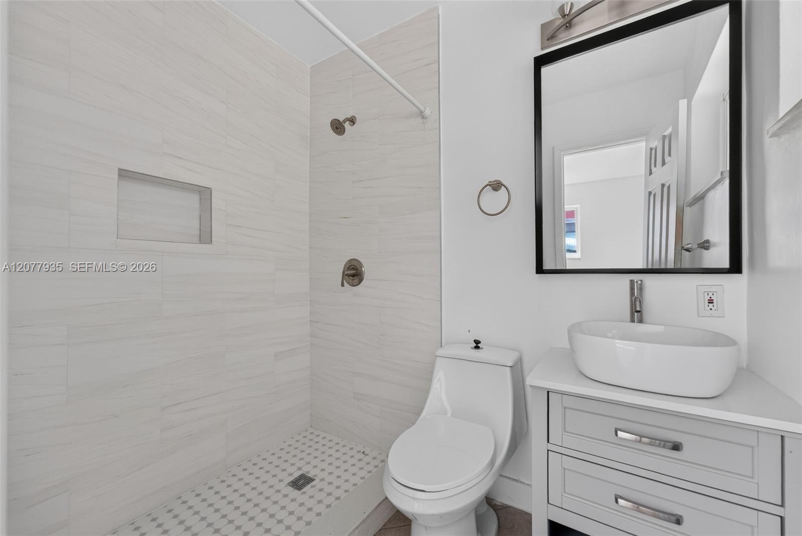 2209 Washington Street 2 Property Photo 21