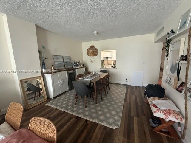 19390 Collins Avenue 510 Property Photo 4