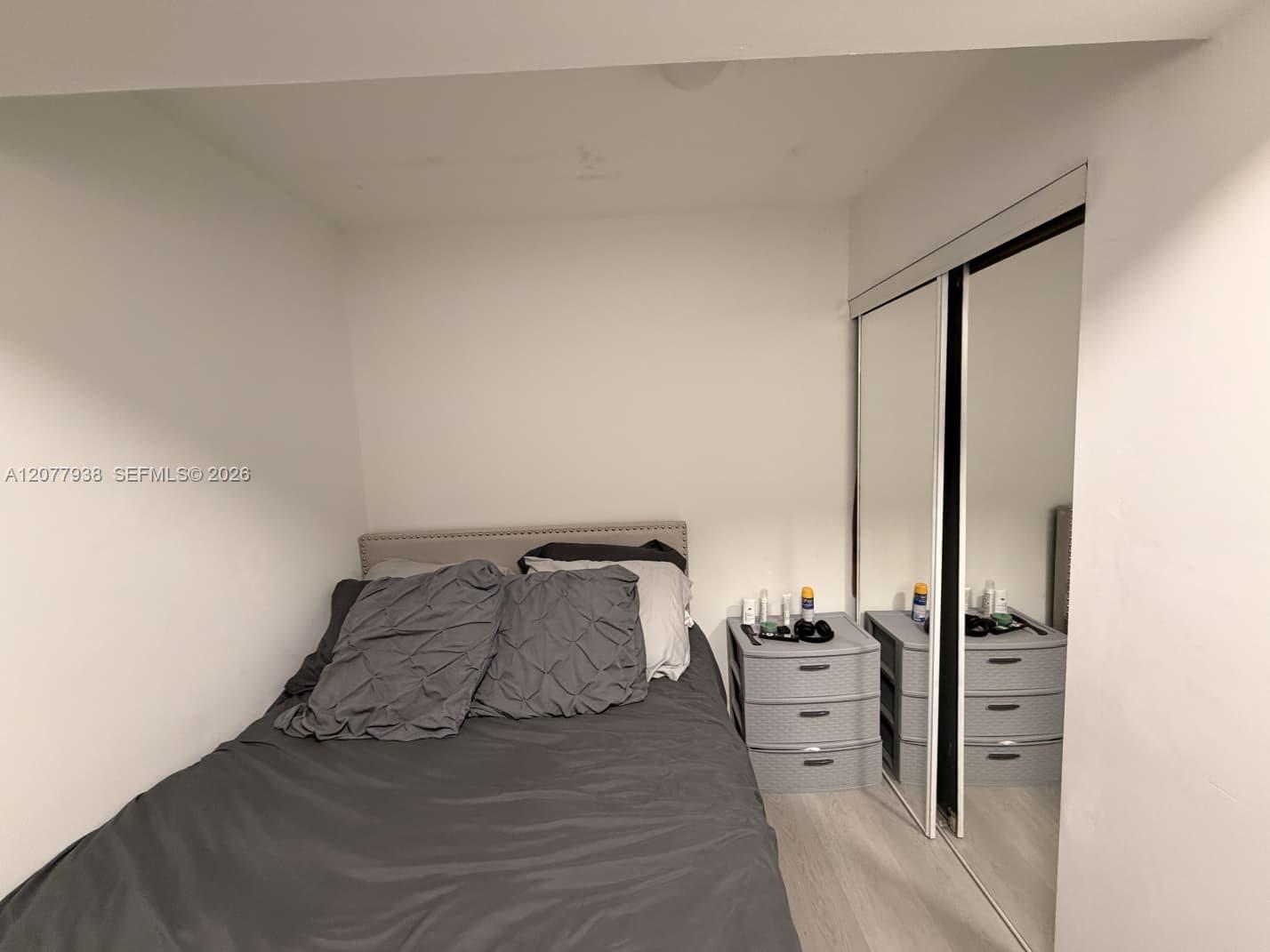 A12077938 Property Photo 9