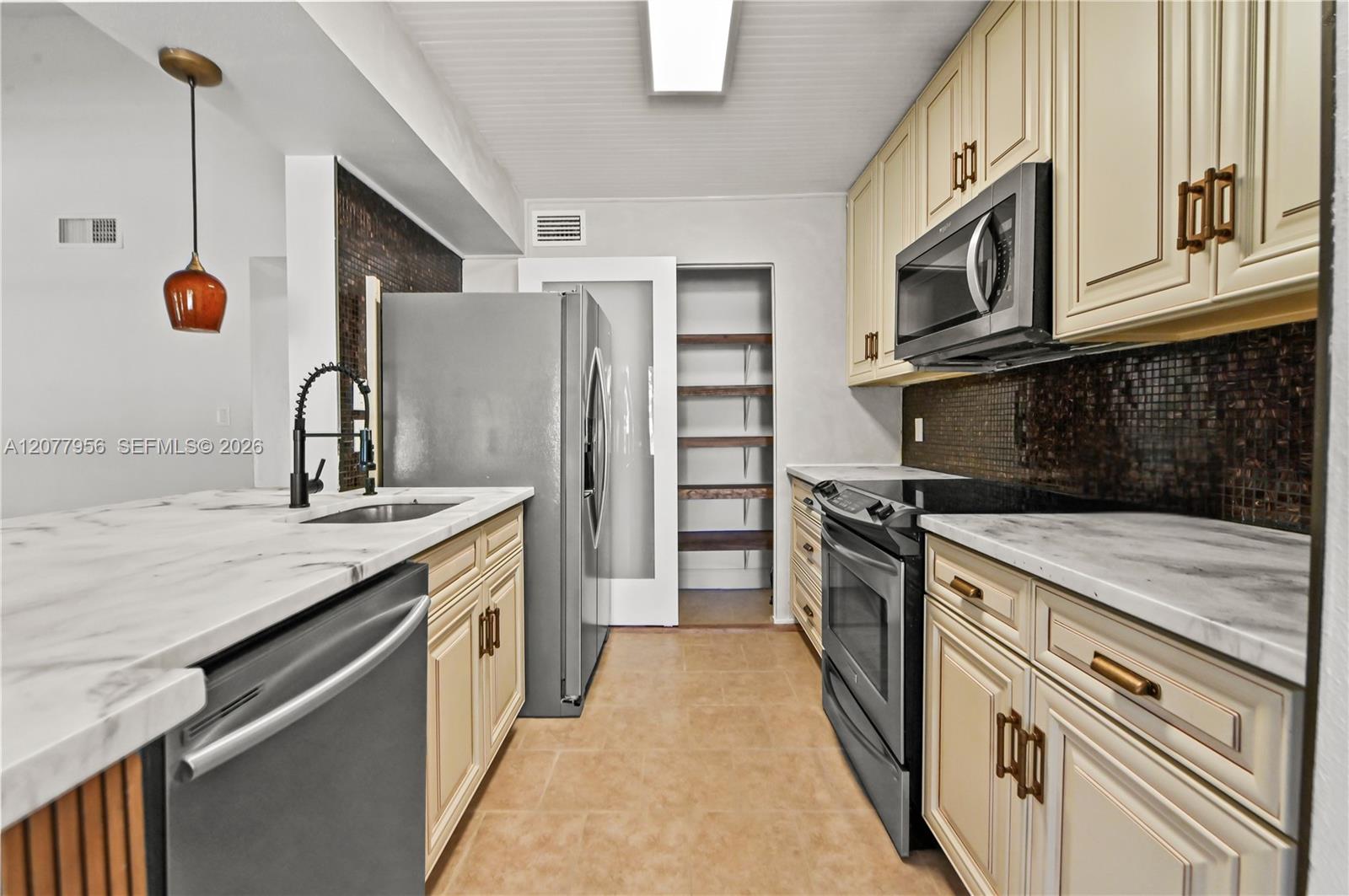 2662 Nw 33rd Street 2508 Property Photo 1