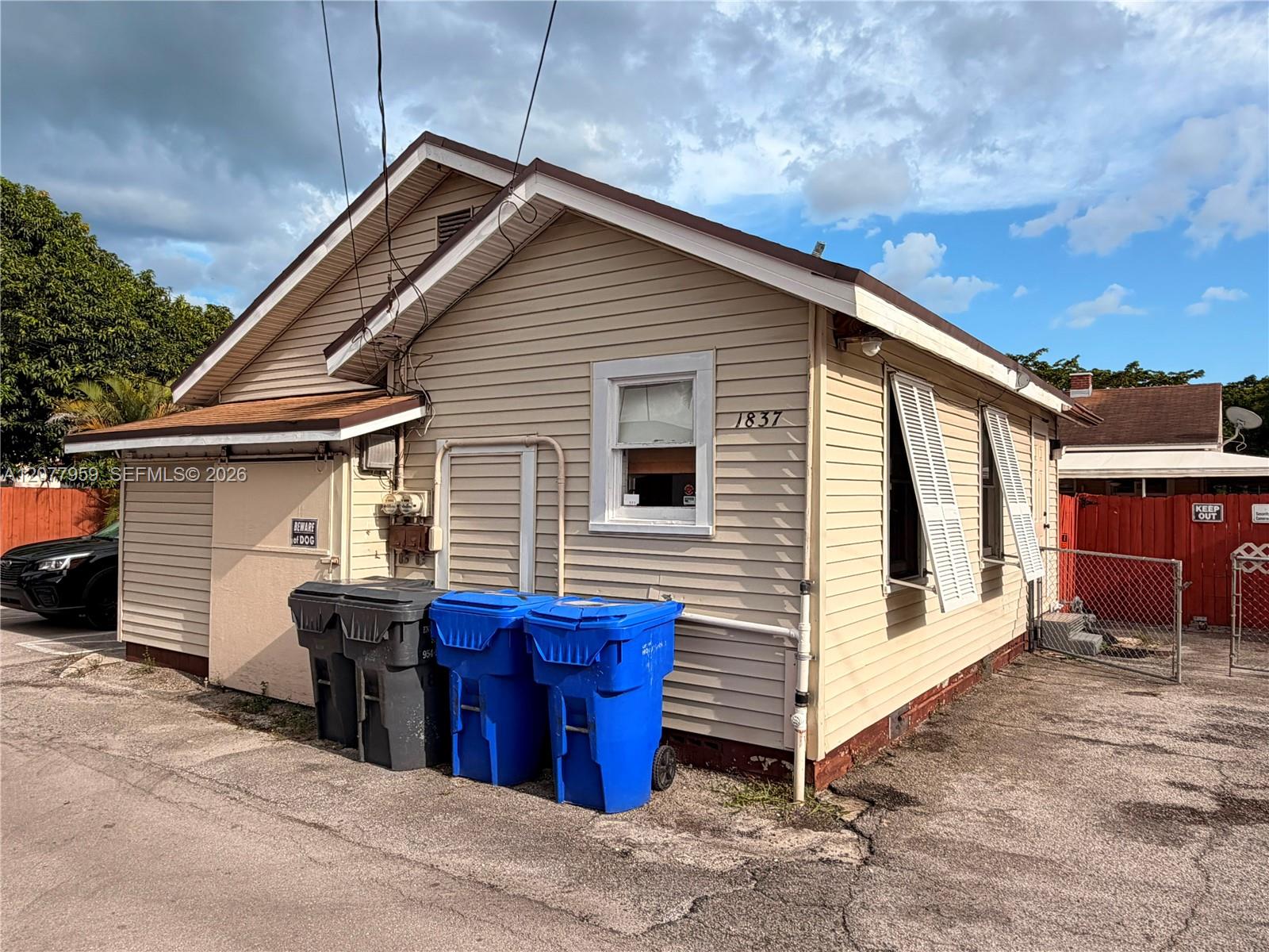 1837 Buchanan Street Property Photo 1