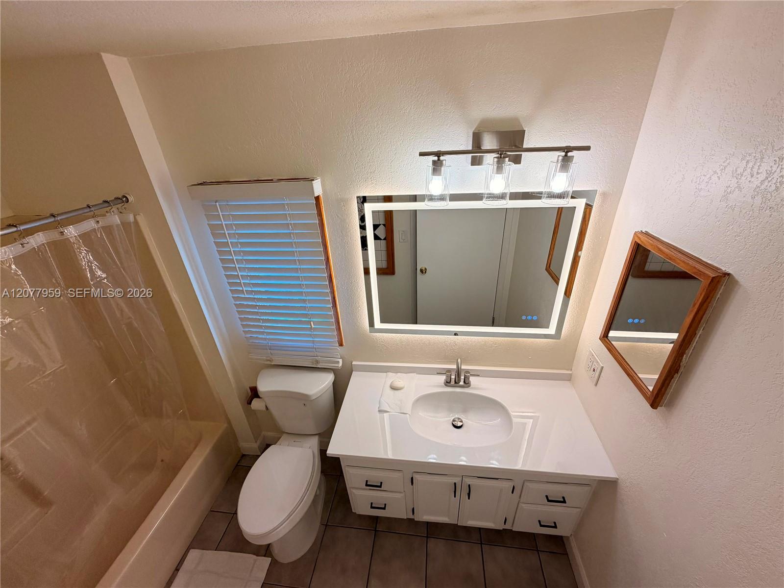 1837 Buchanan Street Property Photo 4