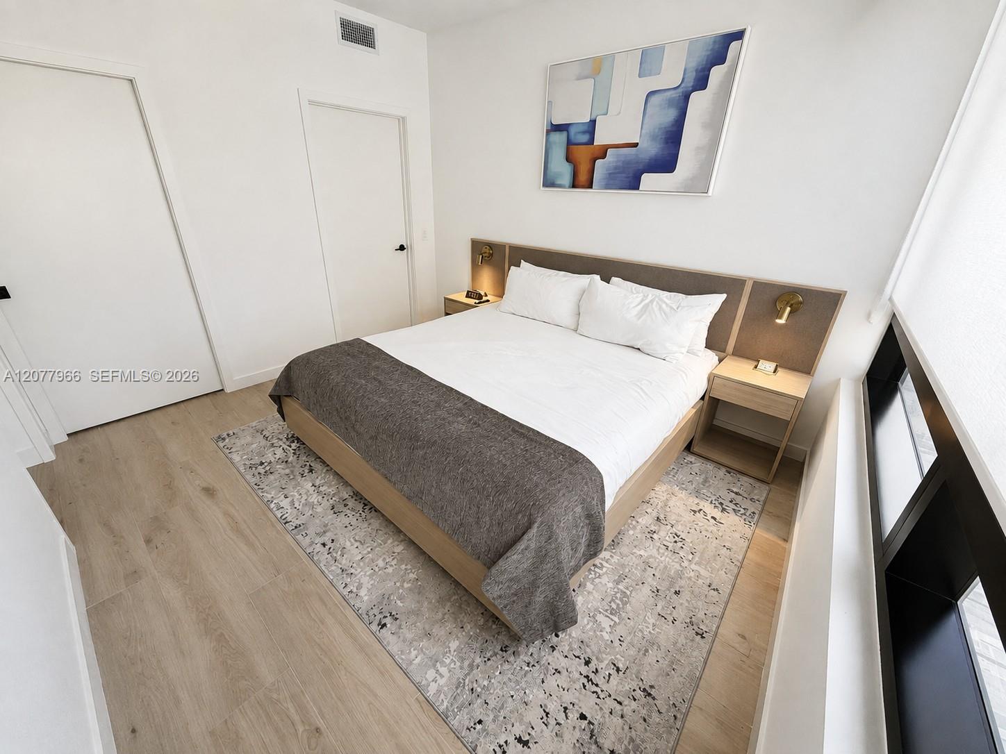 225 N Miami Avenue 2810 Property Photo 8