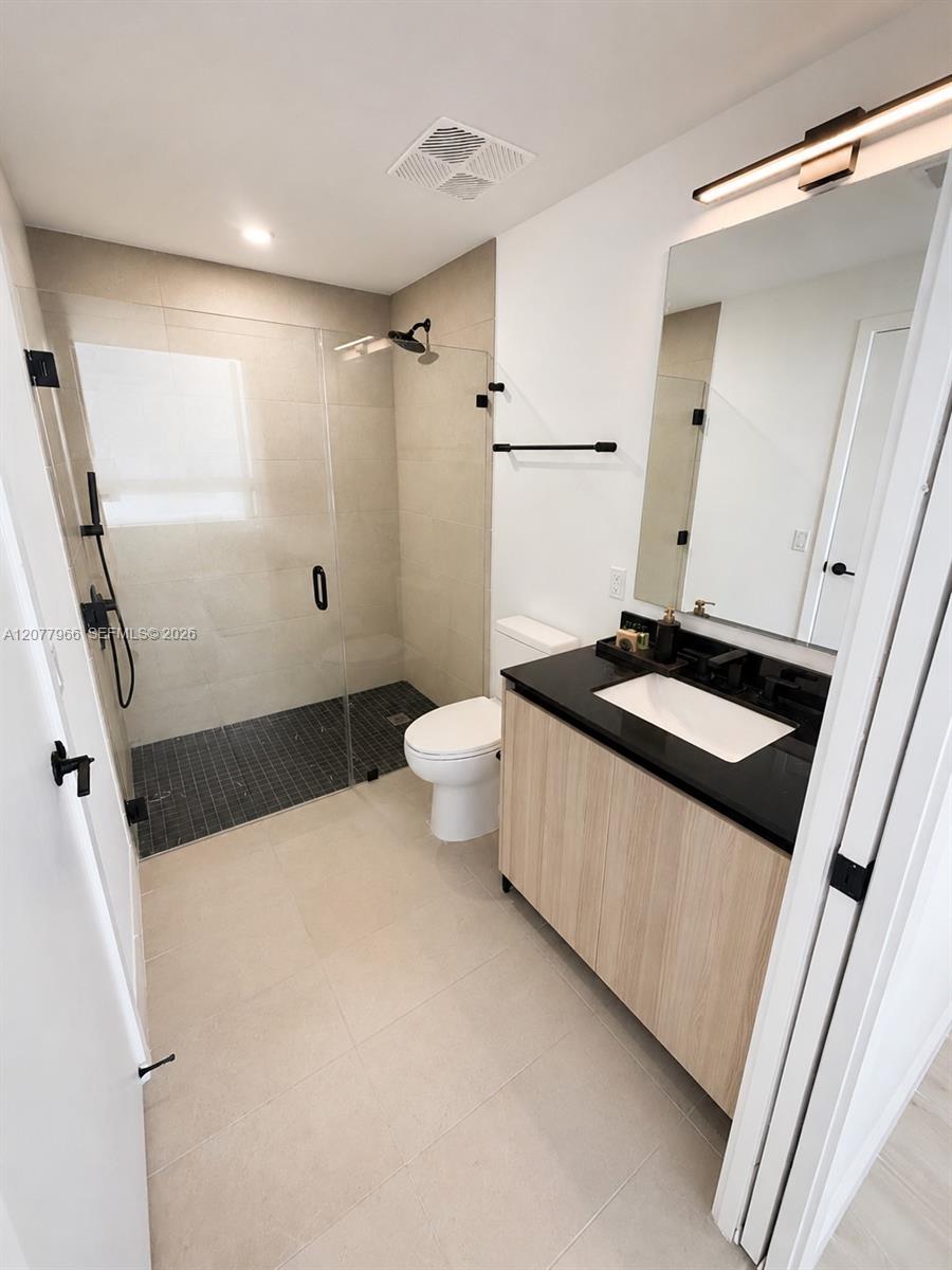 225 N Miami Avenue 2810 Property Photo 12