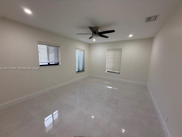 1721 Ne 48th Court Property Photo 5