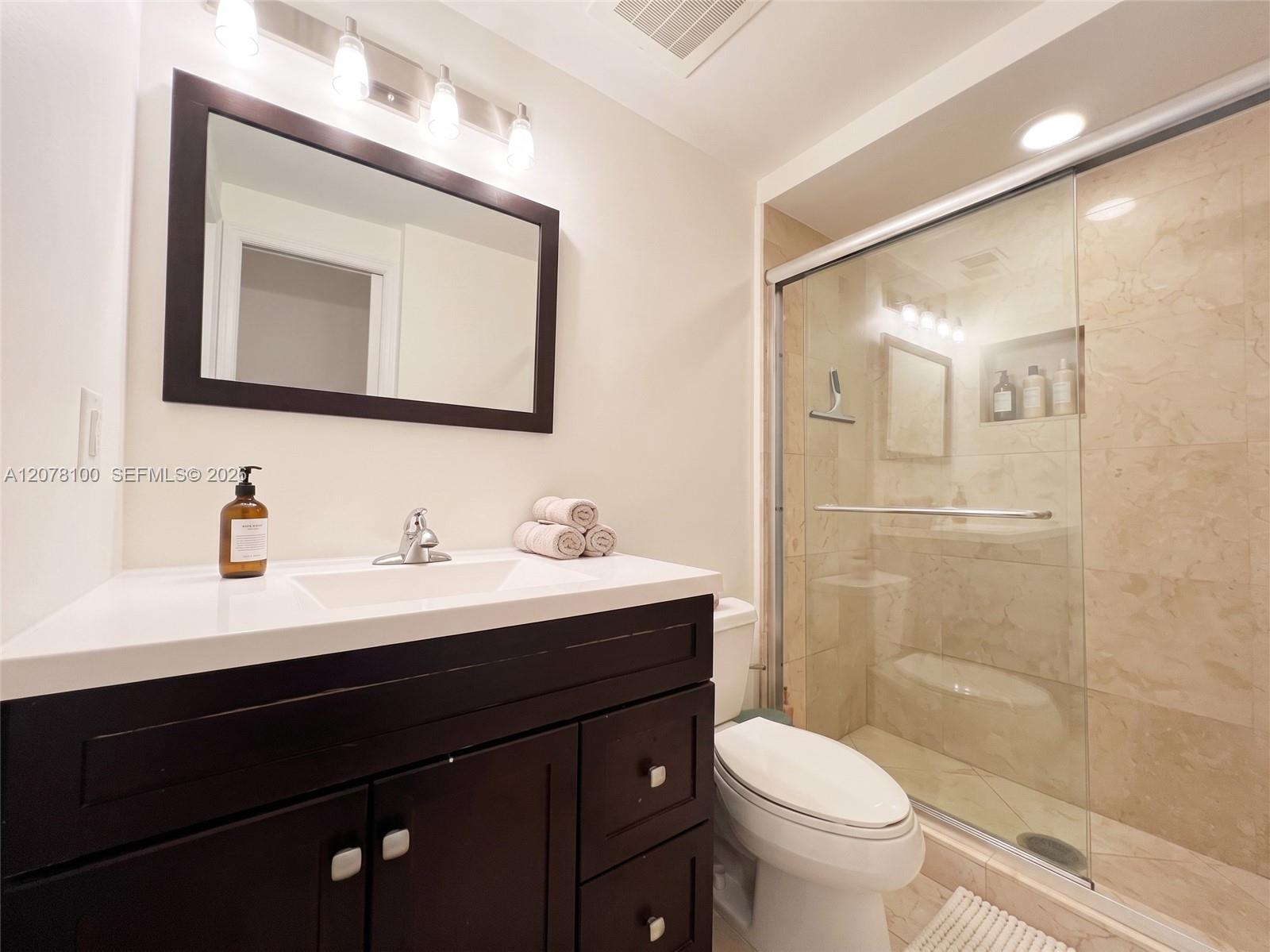 19400 Turnberry Way 312 Property Photo 11