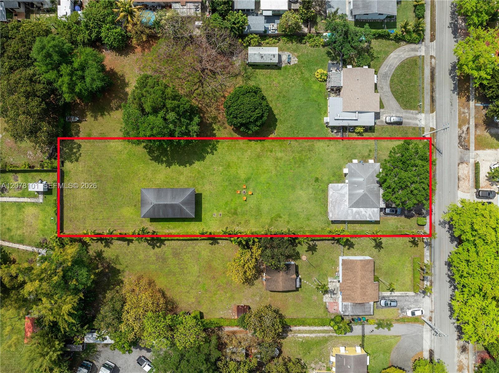 14031 Nw 5th Avenue Property Photo 2