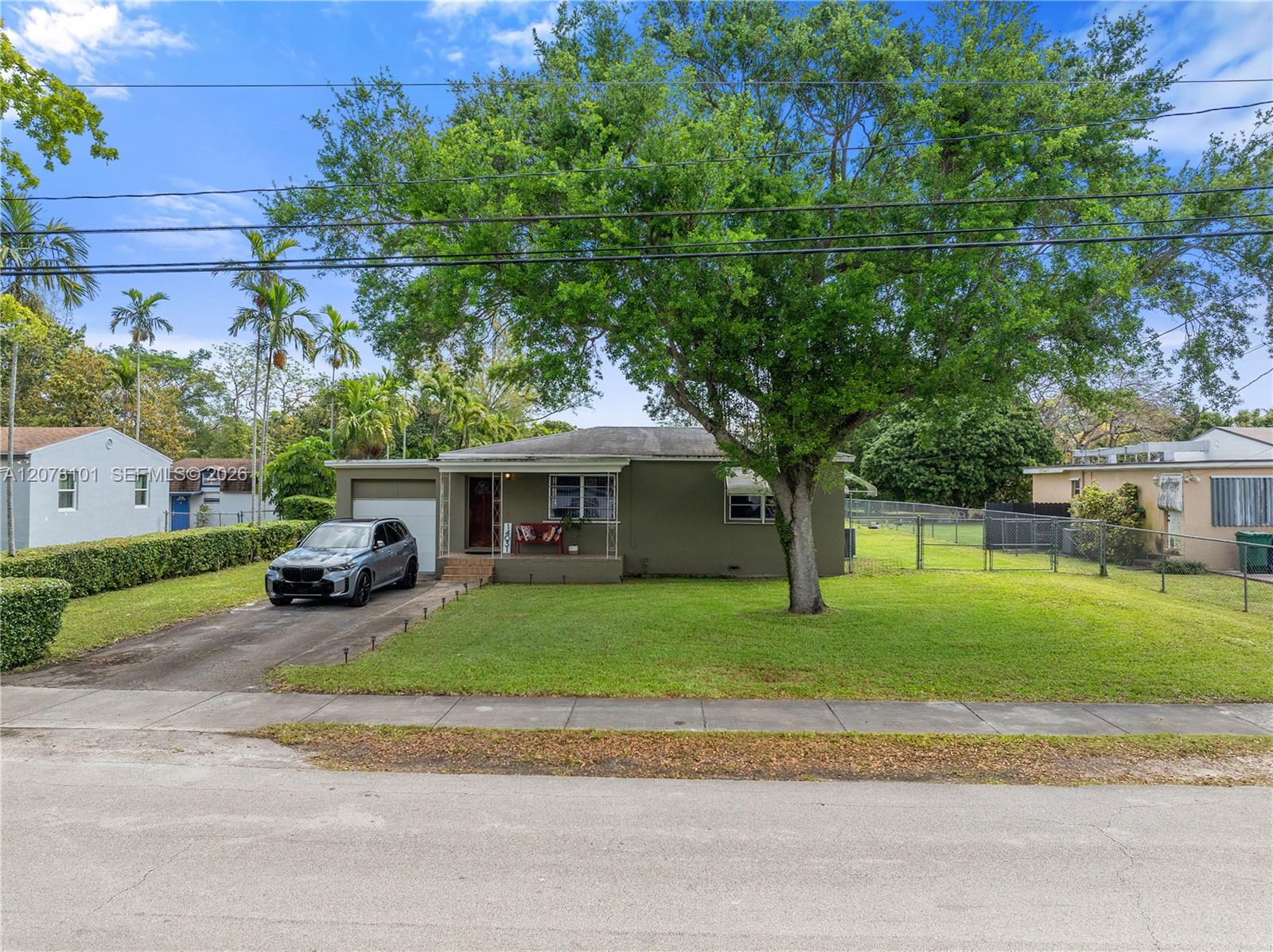 14031 Nw 5th Avenue Property Photo 4