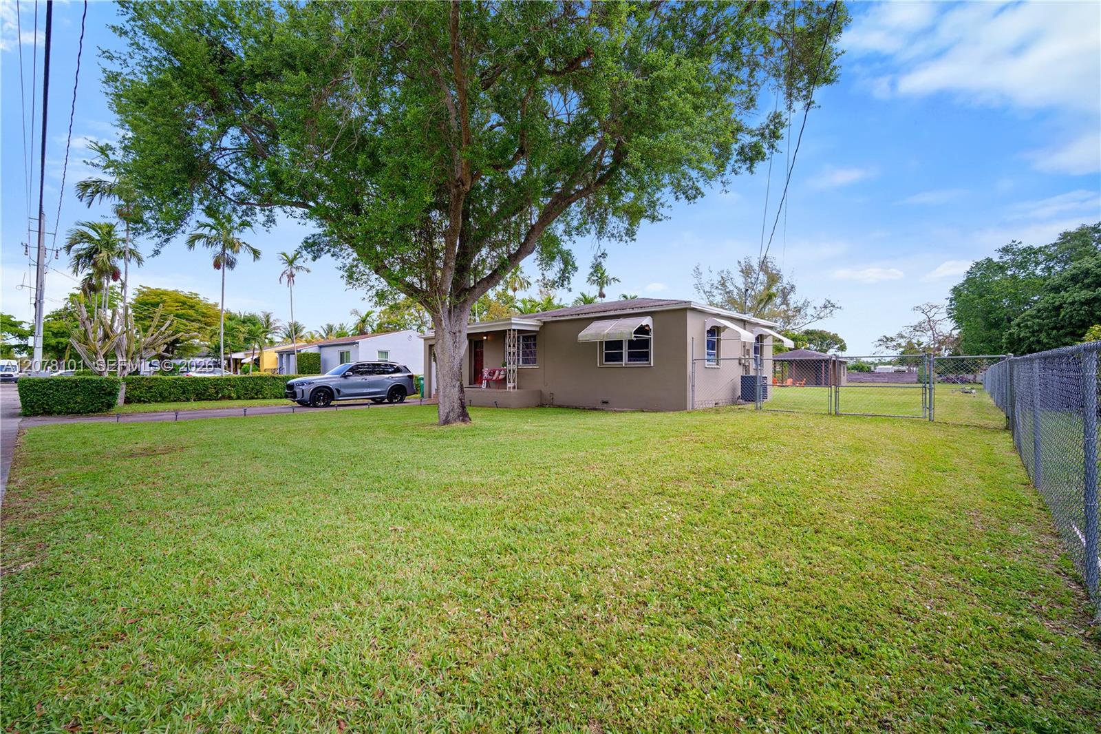 14031 Nw 5th Avenue Property Photo 22