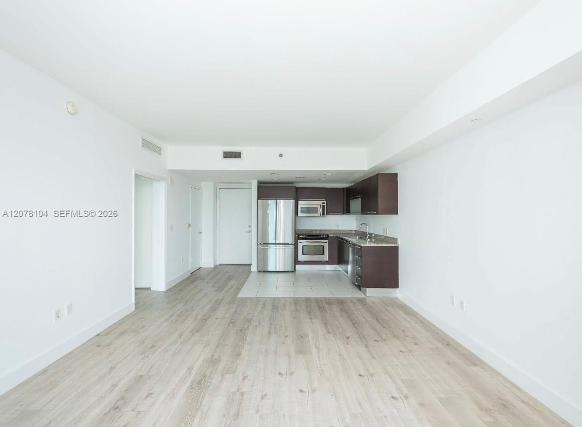 A12078104 Property Photo 5