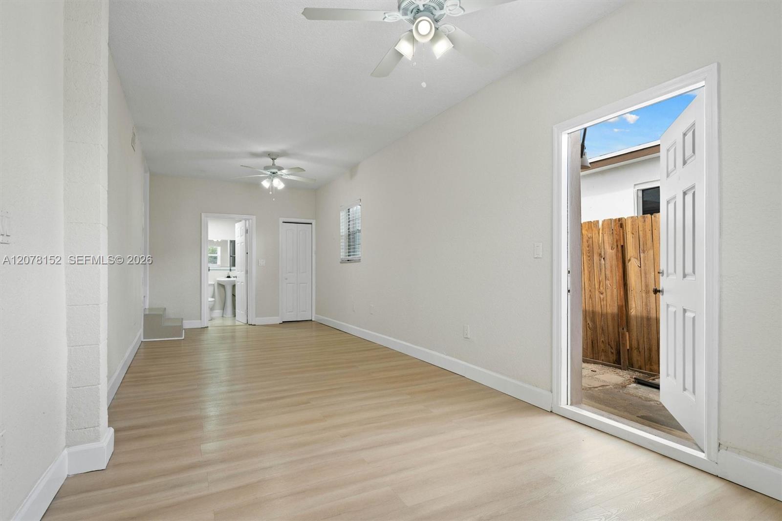 292 E 55th Street Property Photo 22